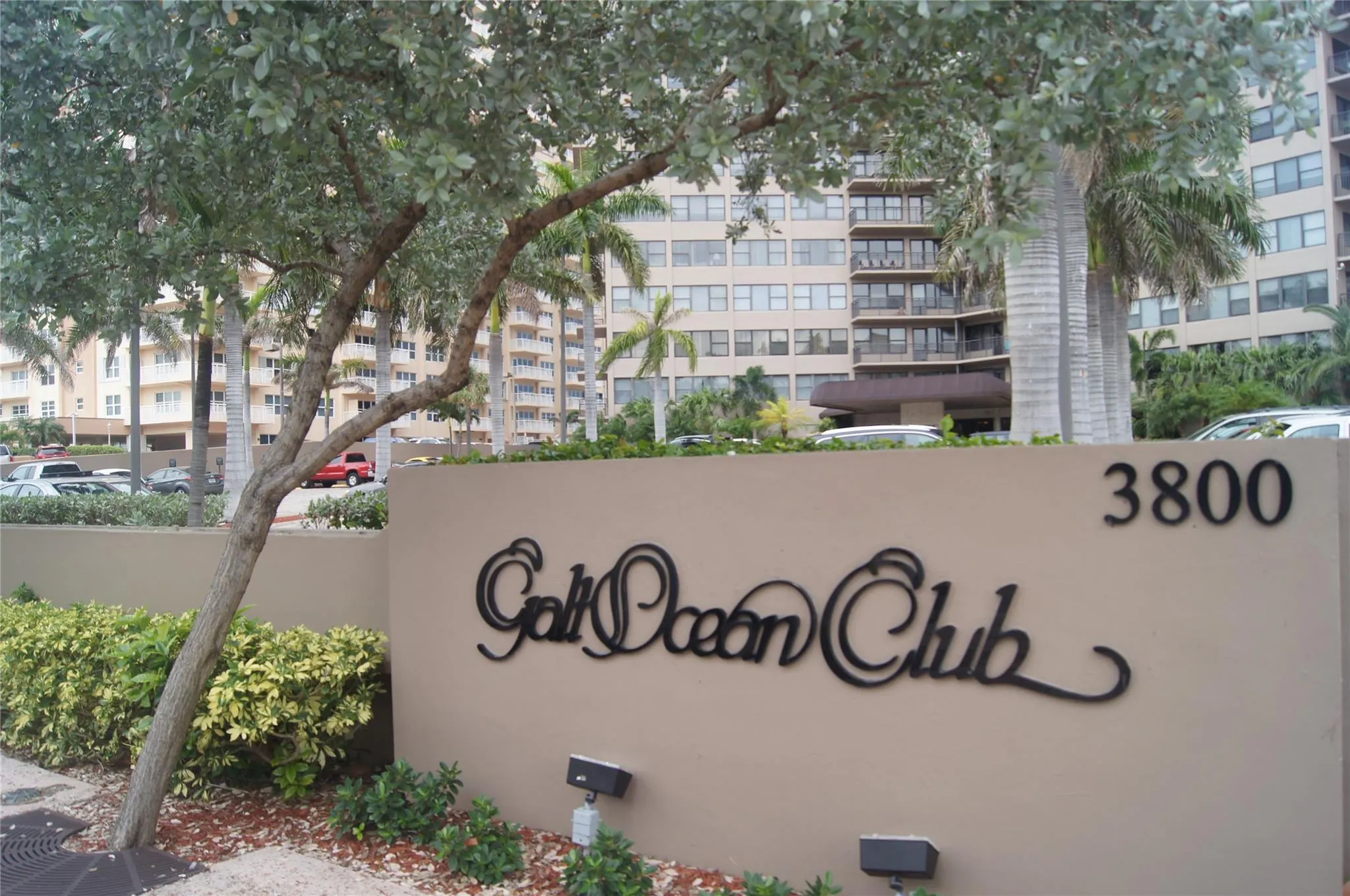 3800 Galt Ocean Dr, #605