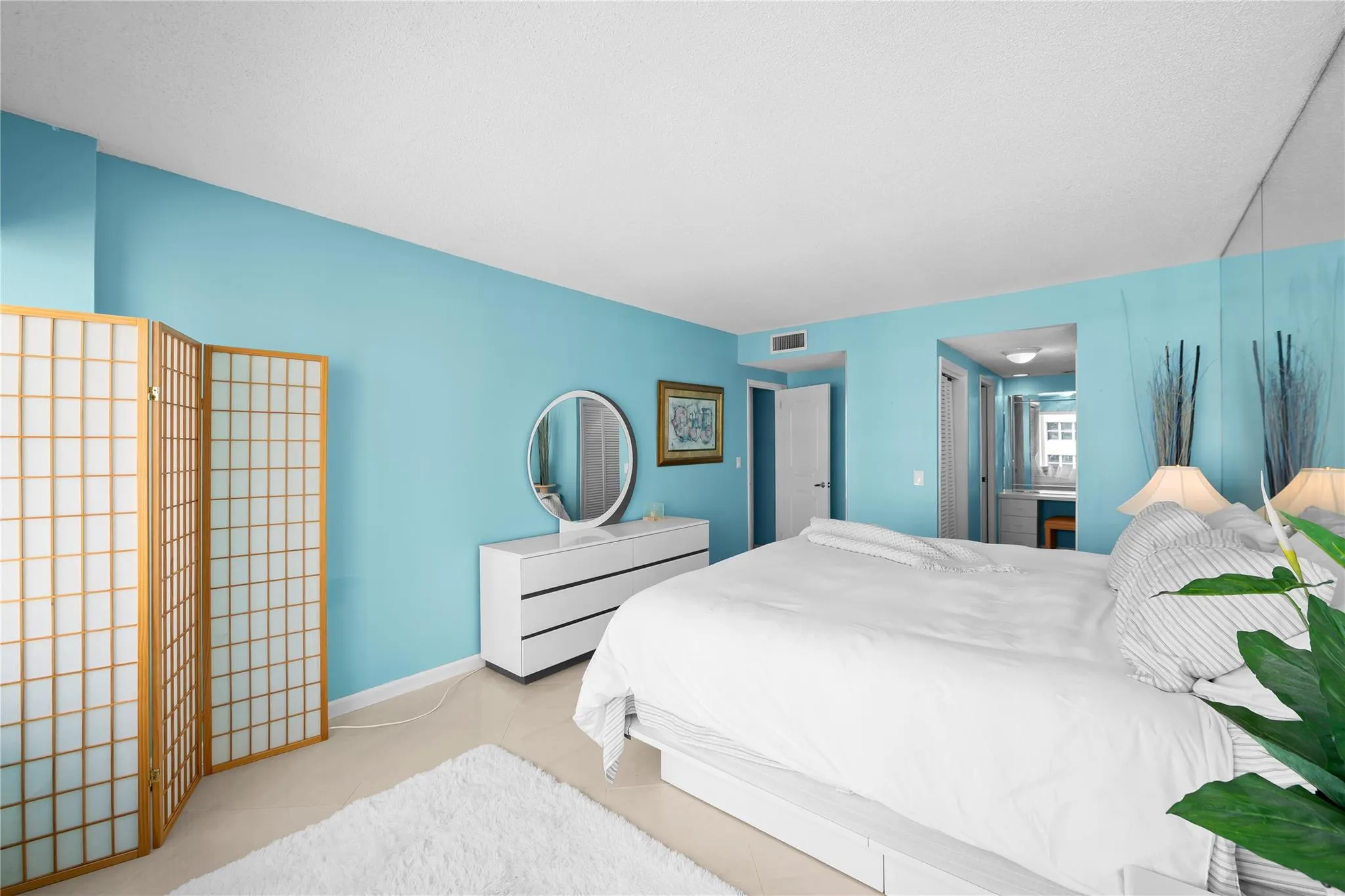 3800 Galt Ocean Dr, #605