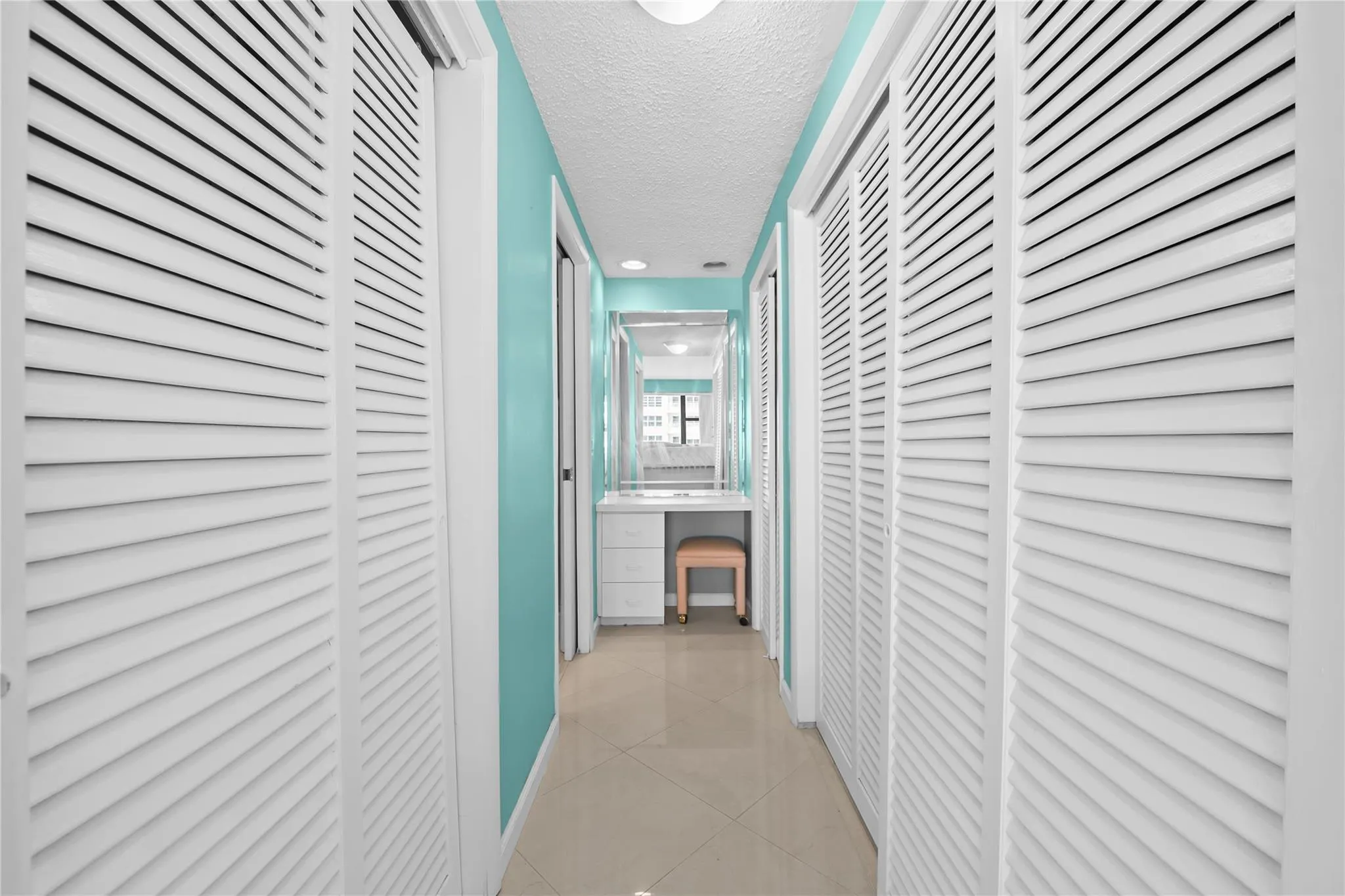 3800 Galt Ocean Dr, #605