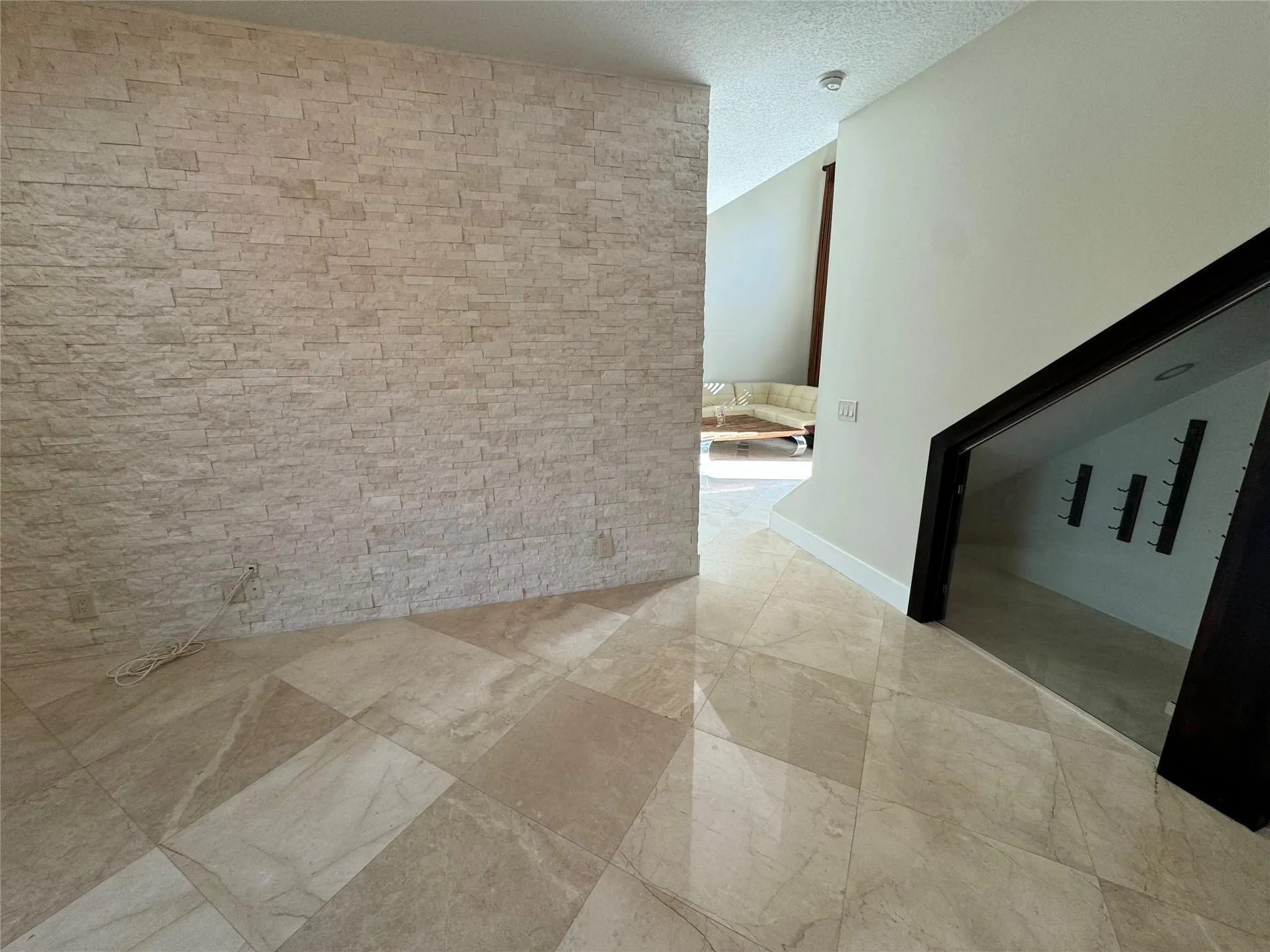 6733 NW 81 Court