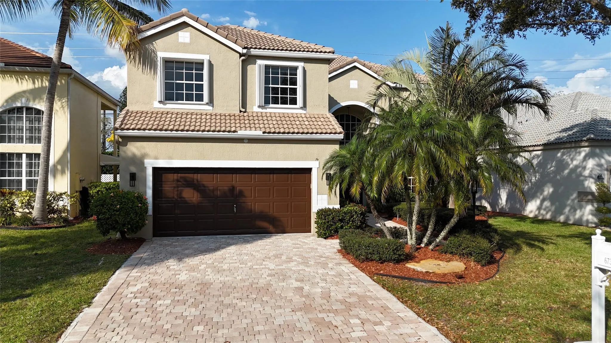 6733 NW 81 Court