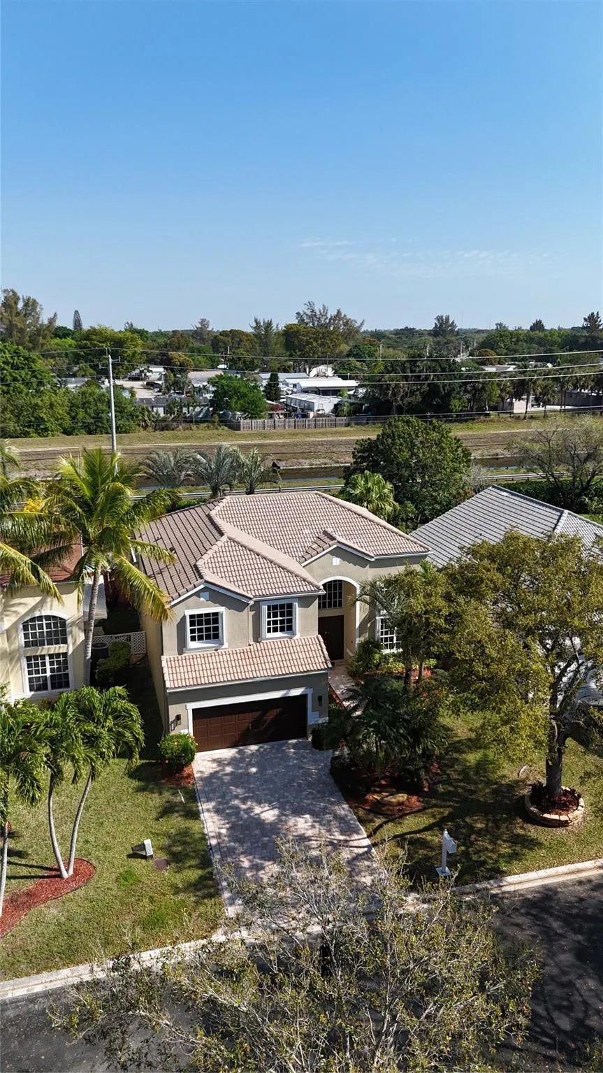6733 NW 81 Court