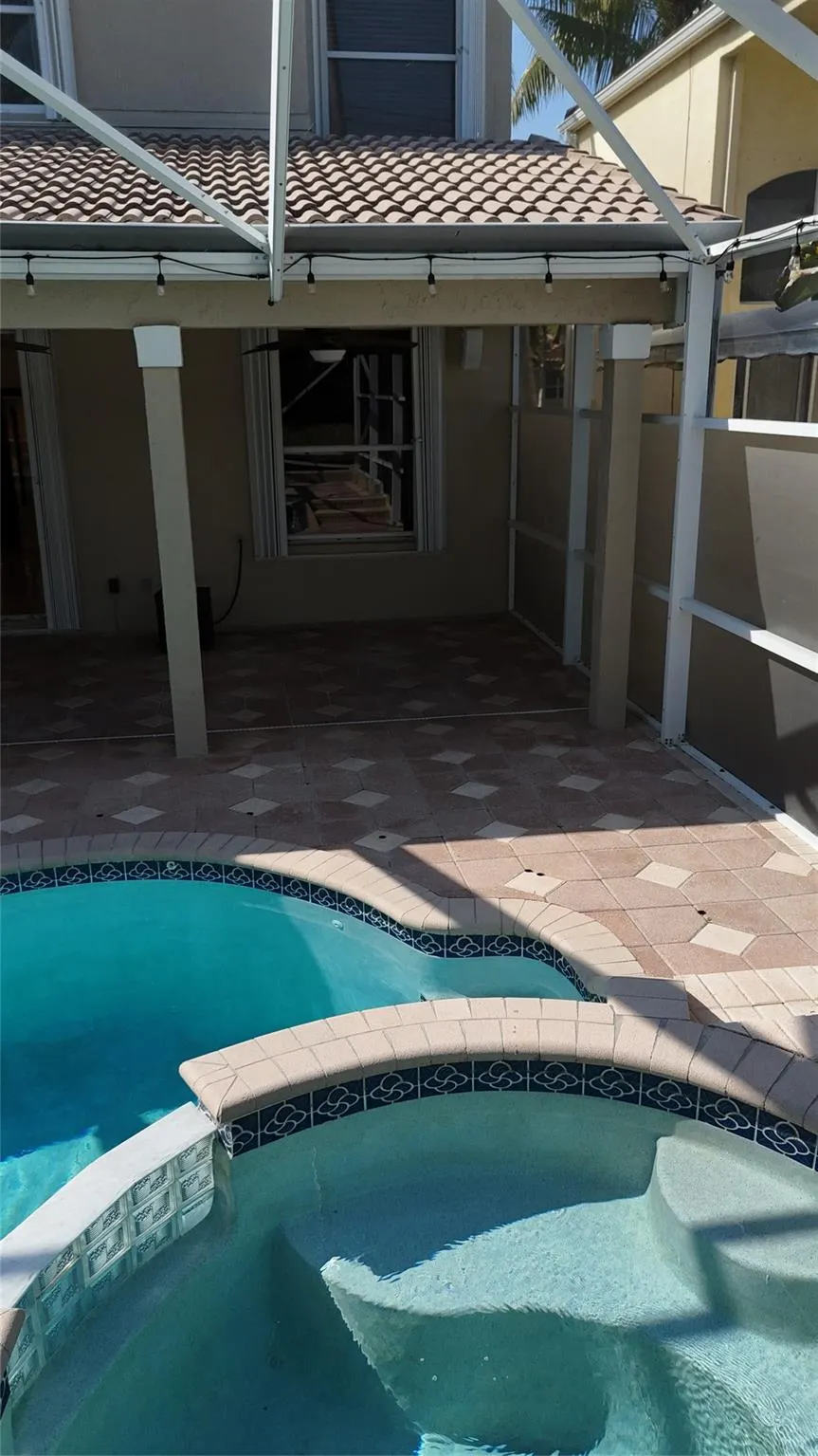 6733 NW 81 Court