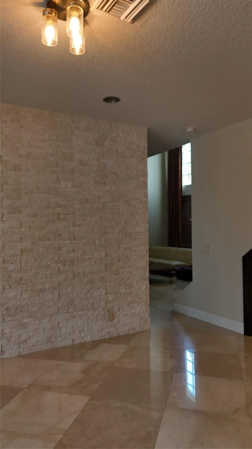6733 NW 81 Court