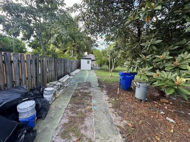 2835 Polk St.#A/B