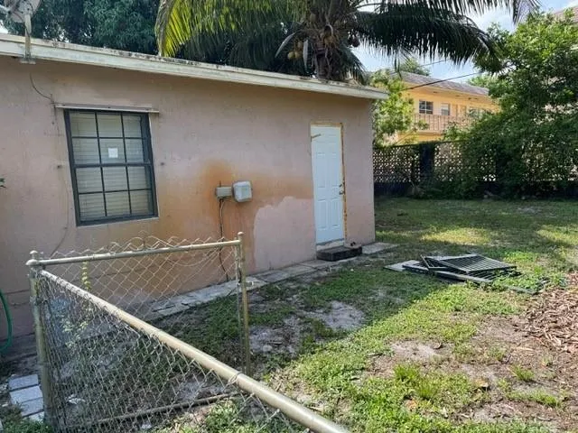 2835 Polk St.#A/B