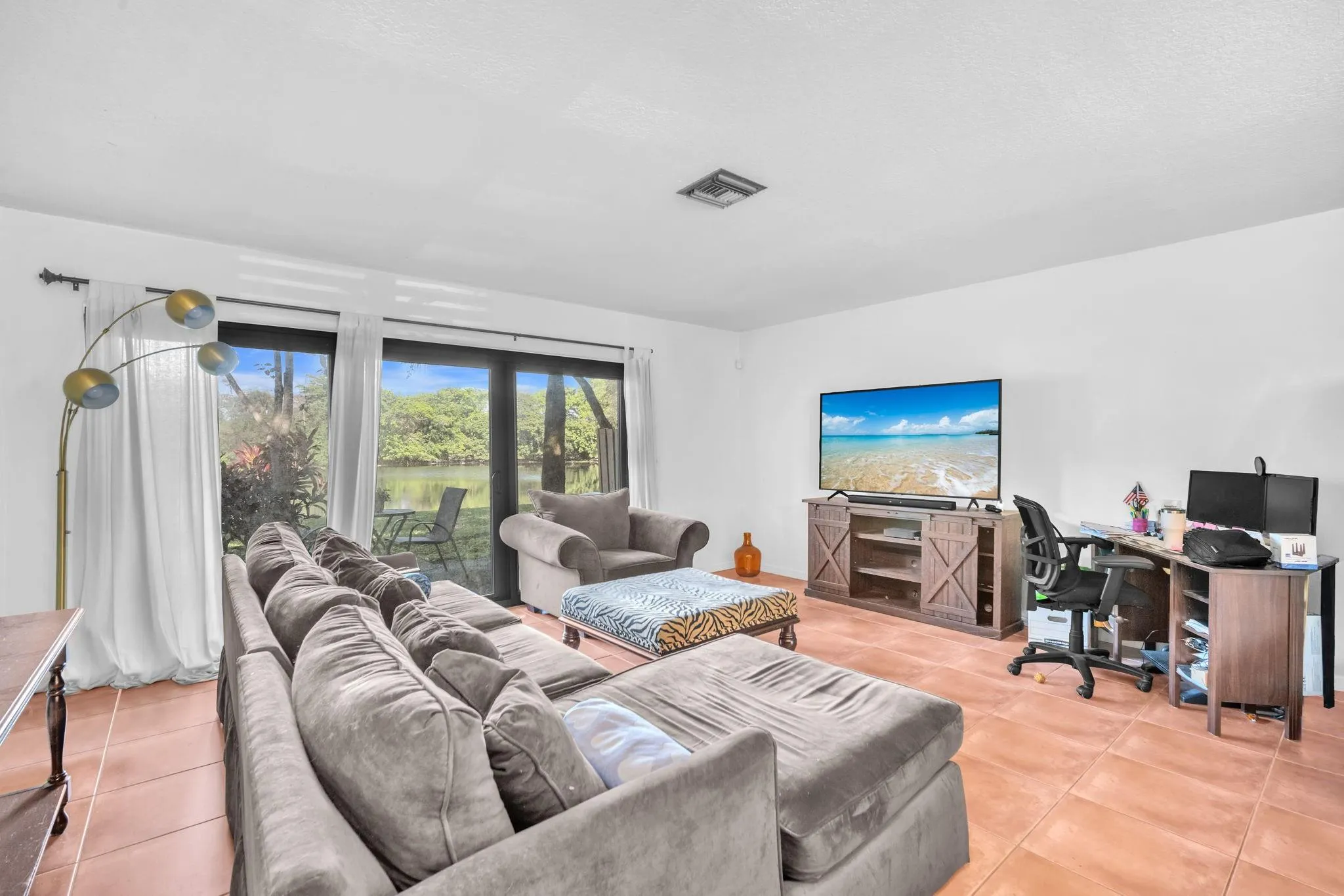 3815 Carambola Cir, #28108