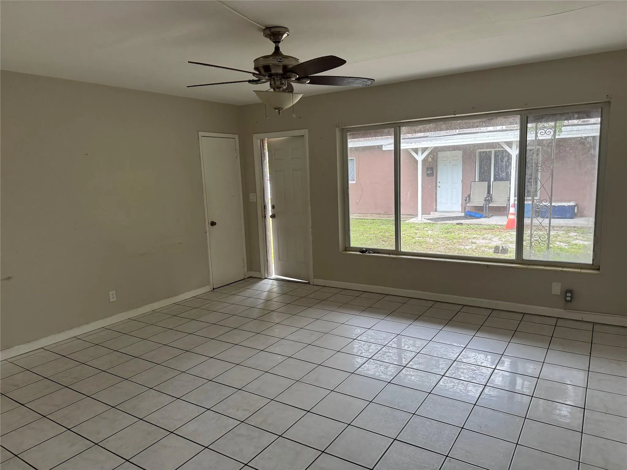 911 SW 15th Ter, #1