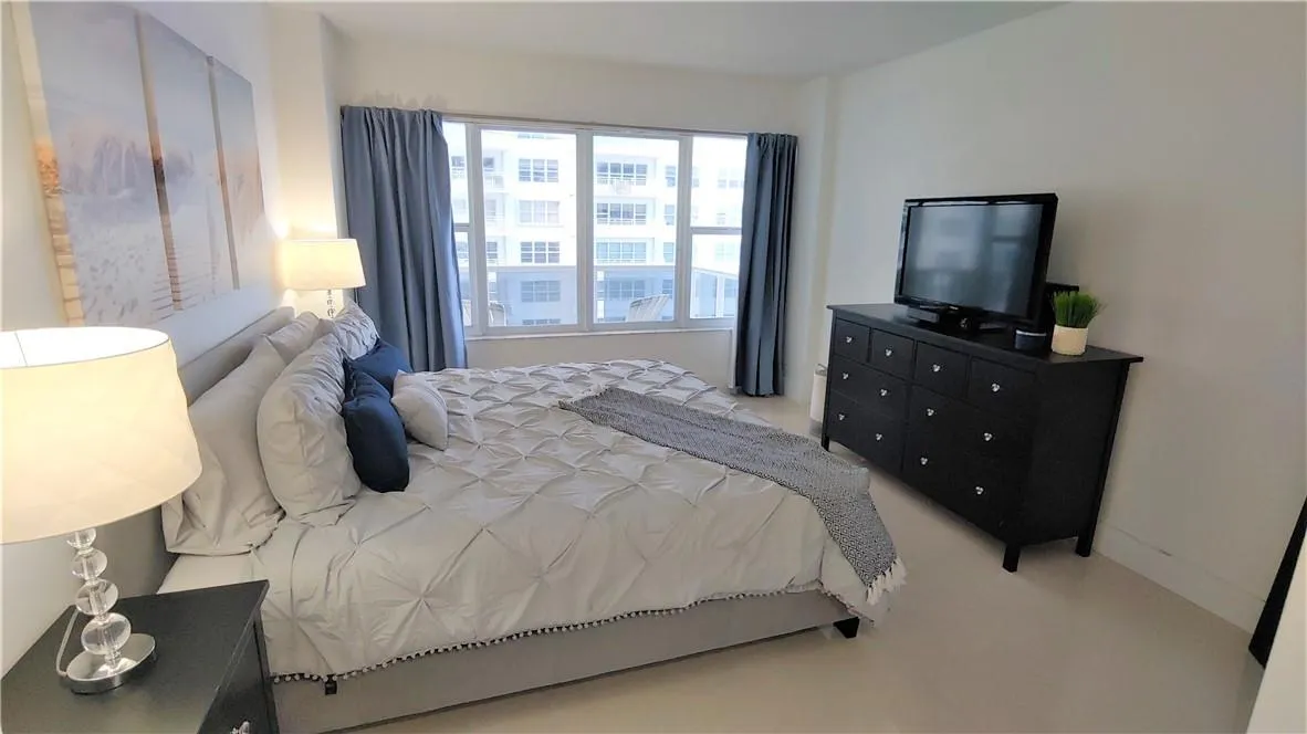 3700 Galt Ocean Dr, #1003