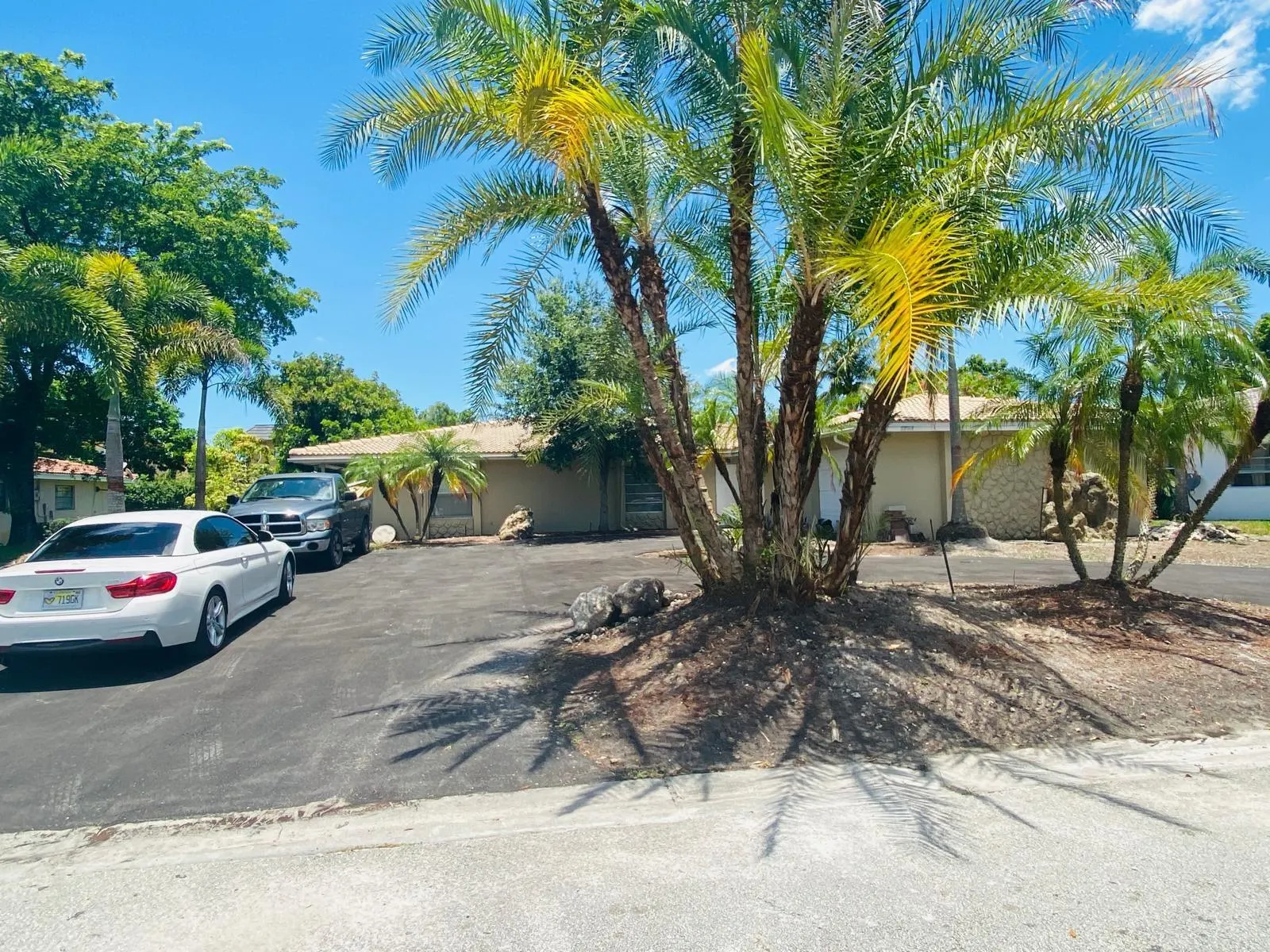 8263 NW 39th st