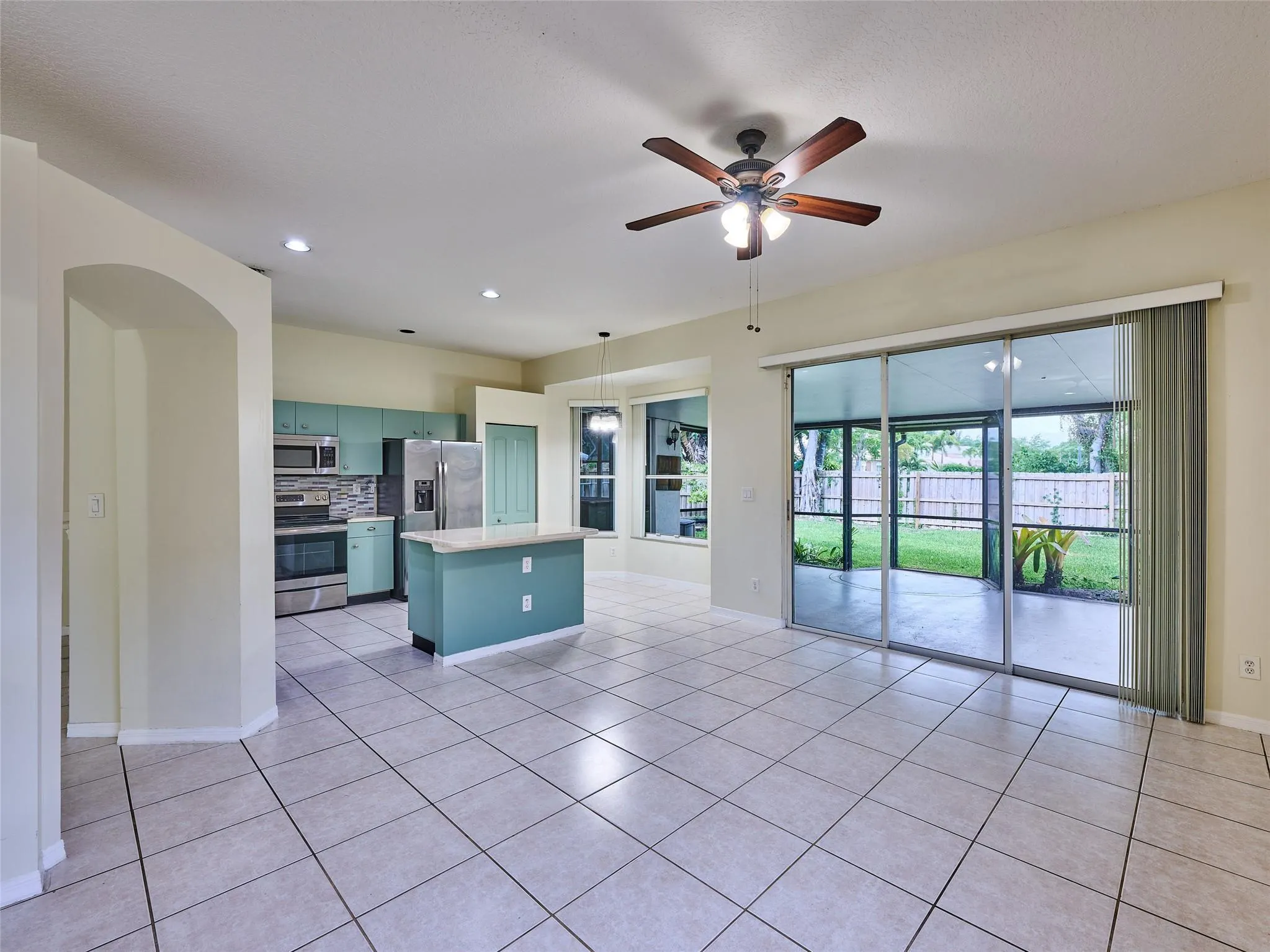 7793 Manor Forest Ln