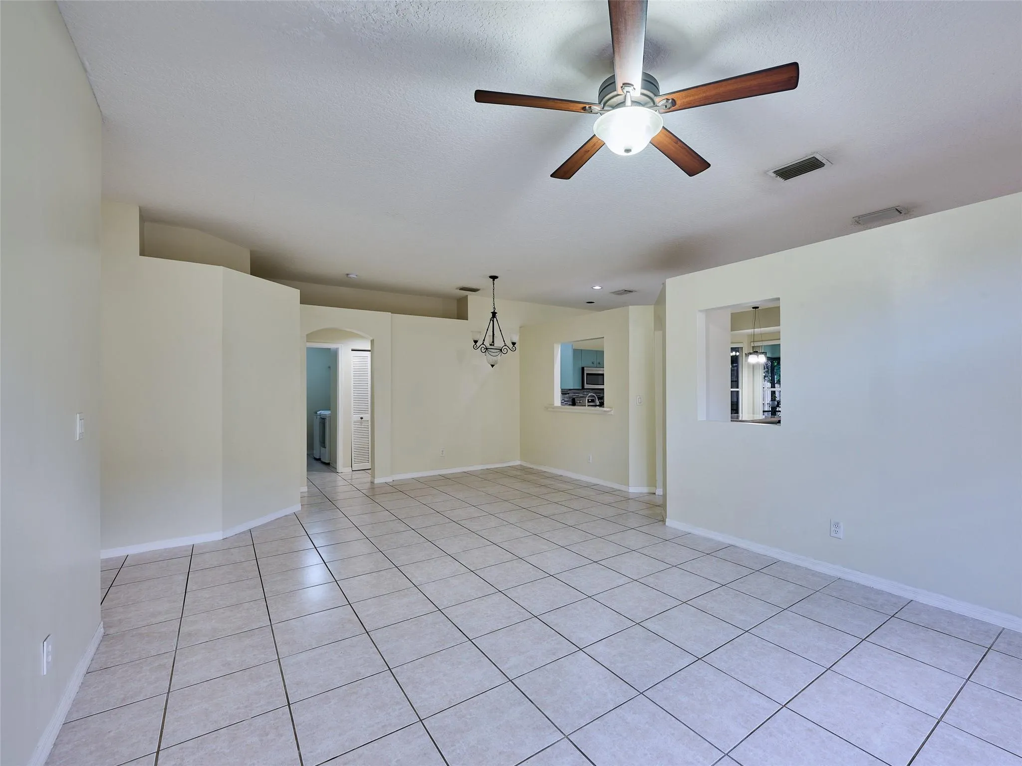 7793 Manor Forest Ln