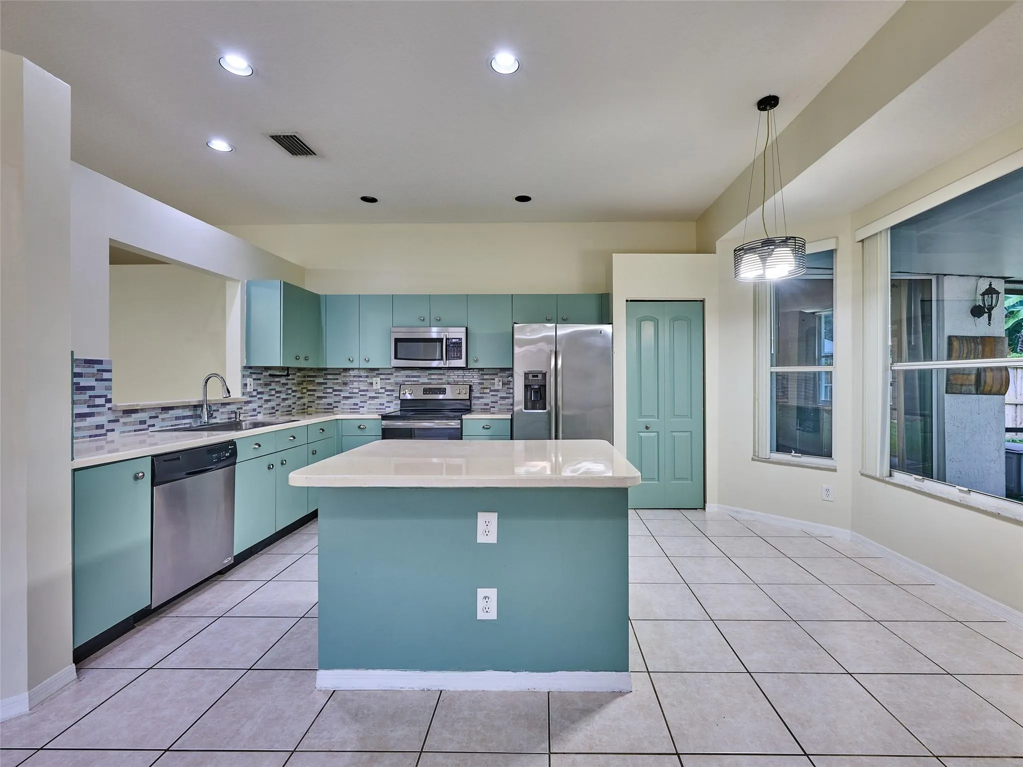 7793 Manor Forest Ln
