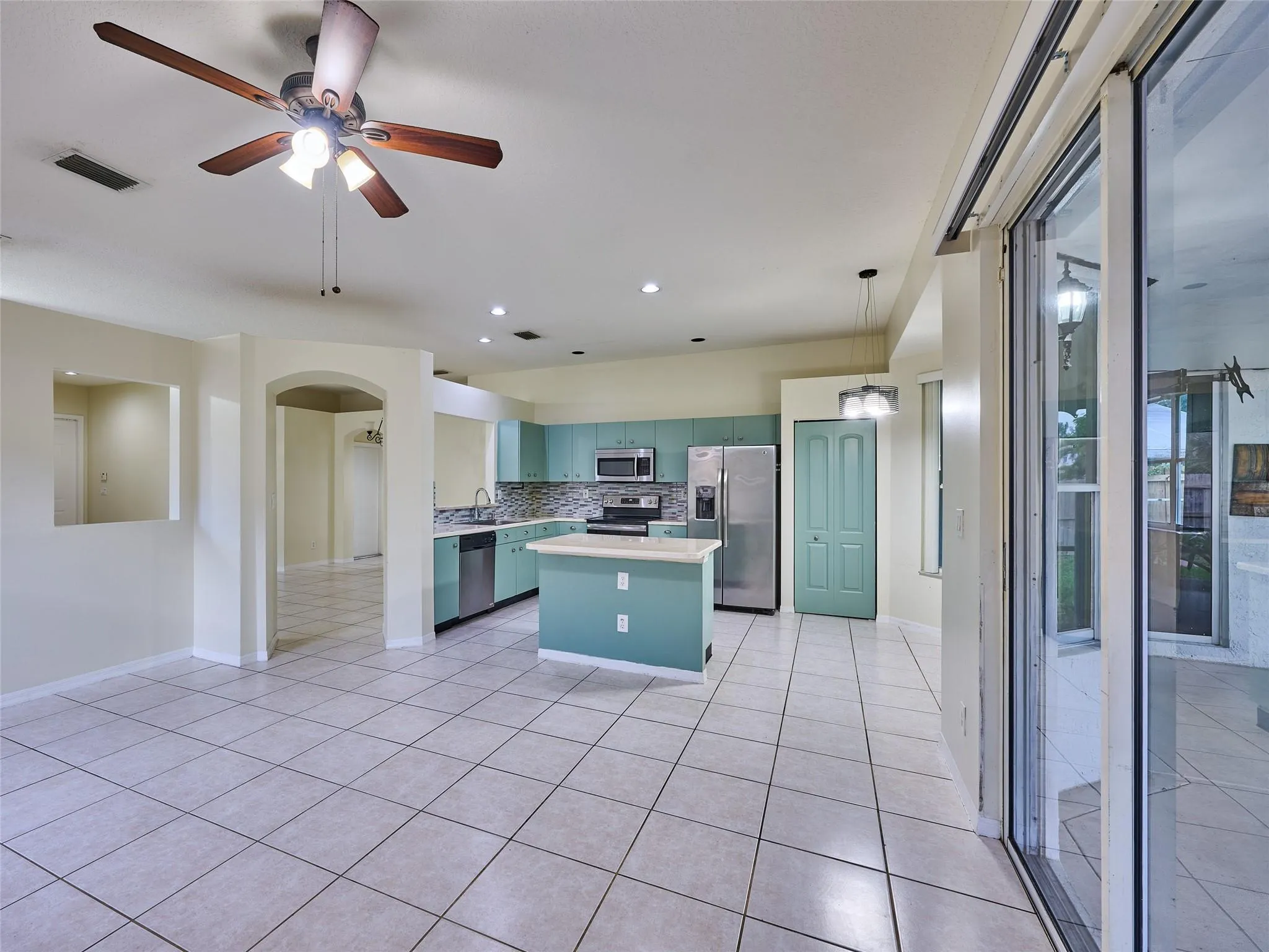 7793 Manor Forest Ln