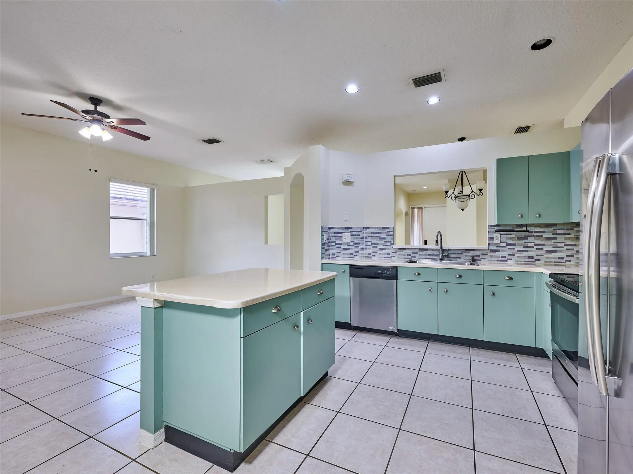 7793 Manor Forest Ln