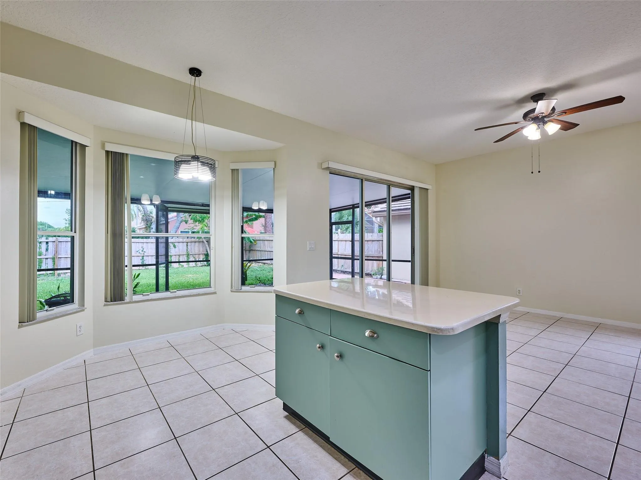 7793 Manor Forest Ln