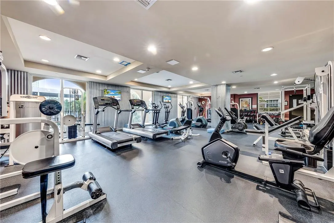 520 SE 5th Ave, #1504
