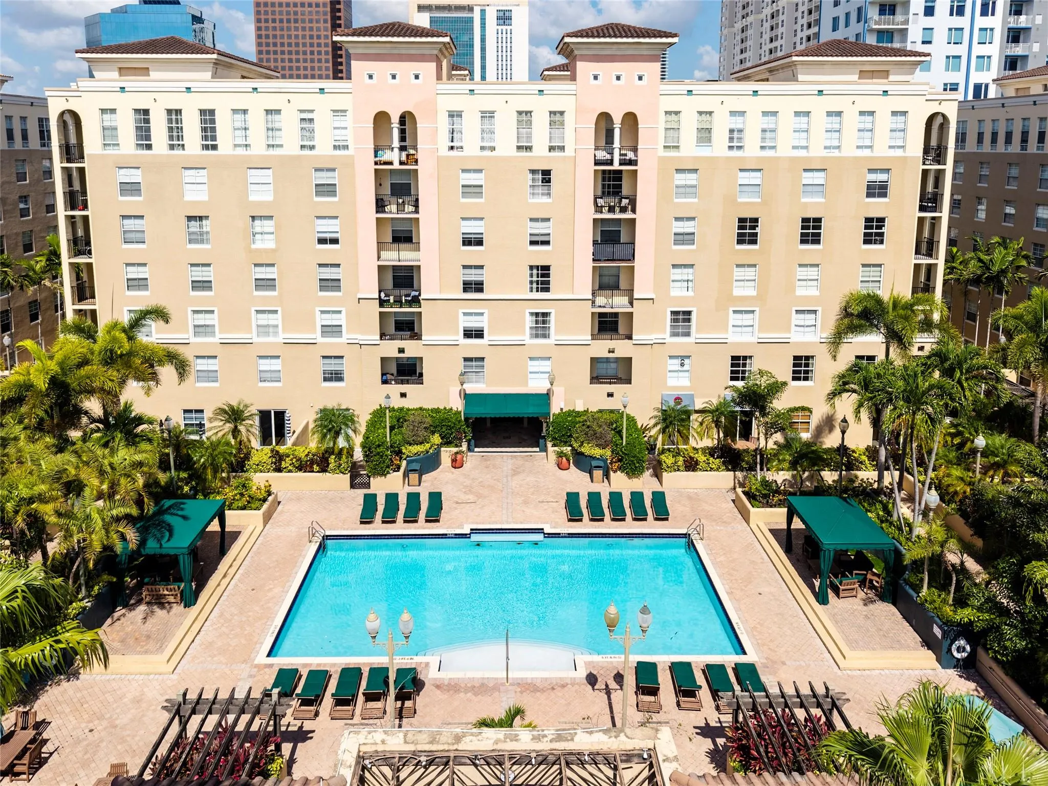 520 SE 5th Ave, #1504
