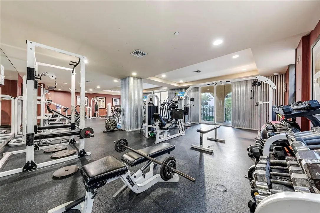 520 SE 5th Ave, #1504