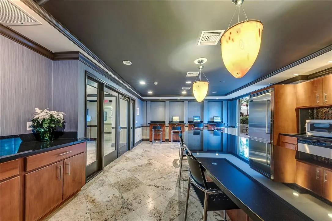 520 SE 5th Ave, #1504