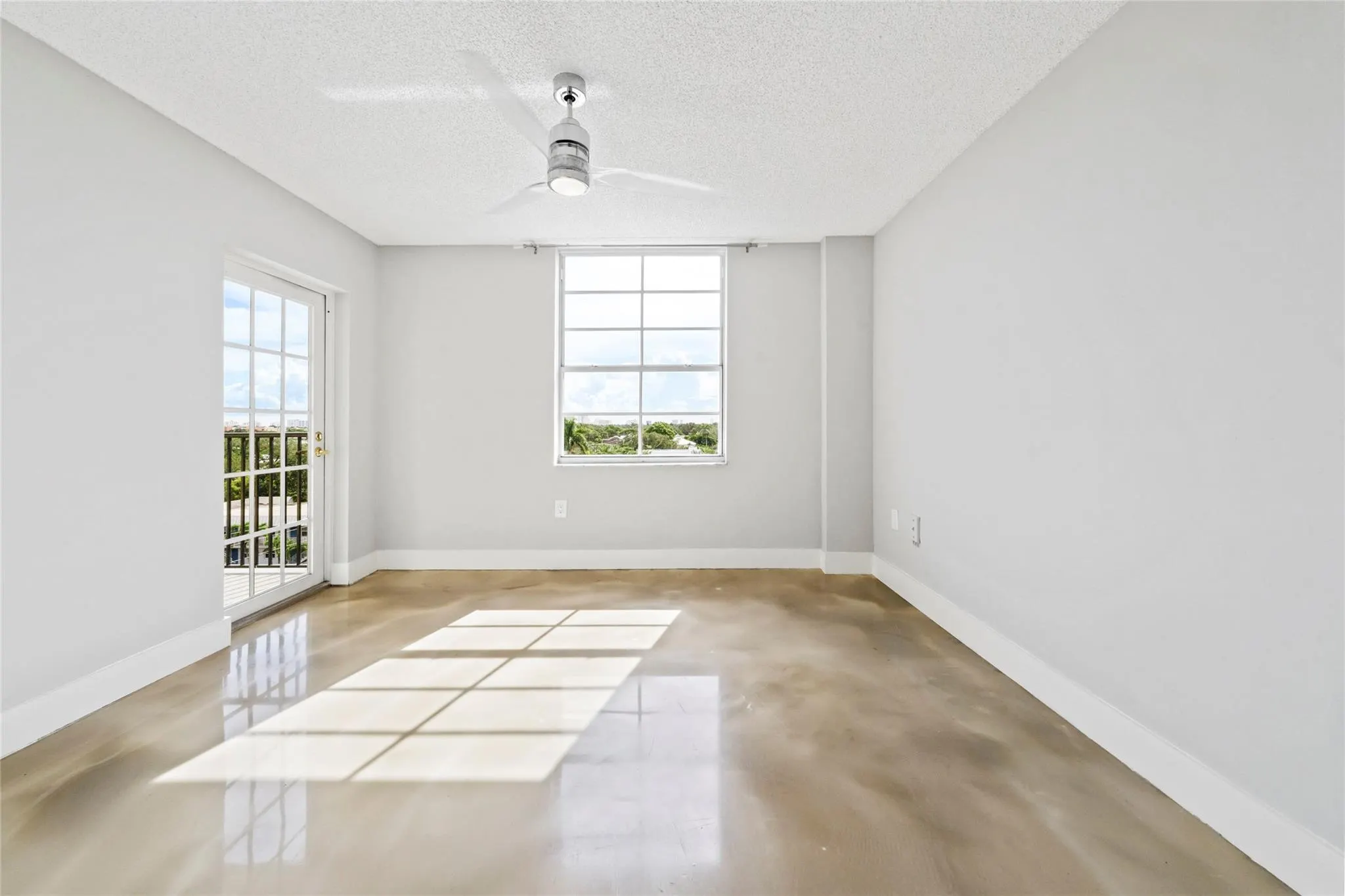 520 SE 5th Ave, #1504