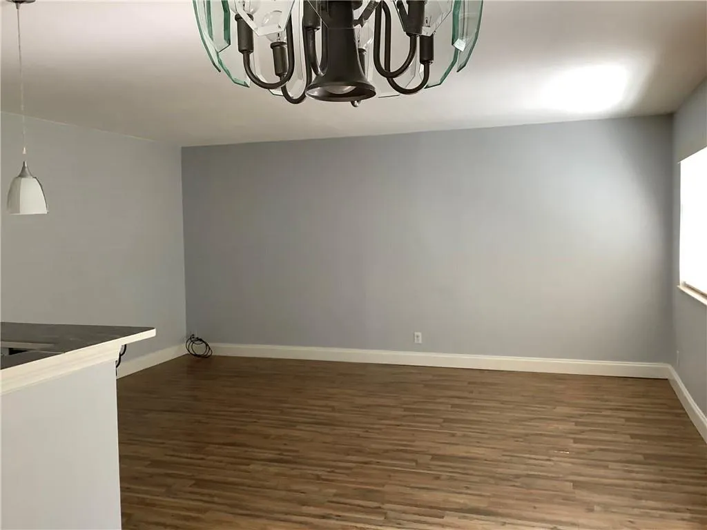 557 Monaco L, #557