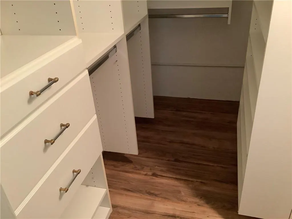 557 Monaco L, #557