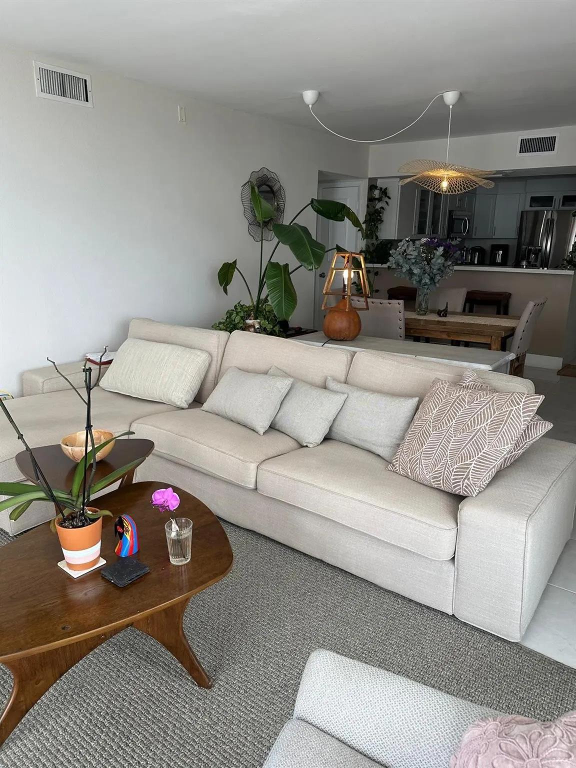 3675 N Country Club Dr, #809