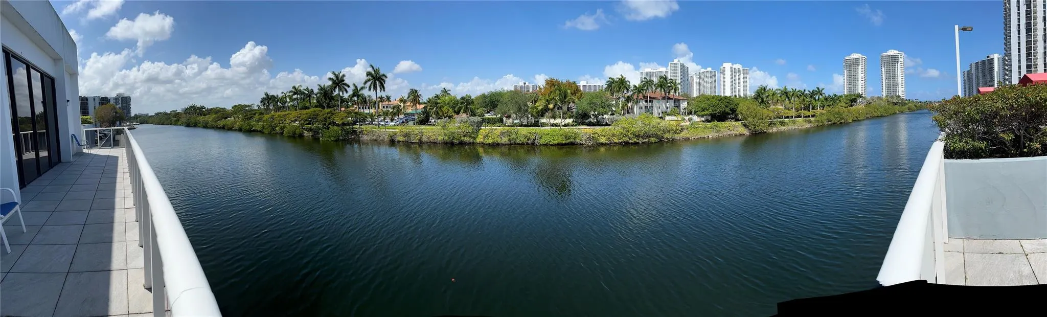 3675 N Country Club Dr, #809