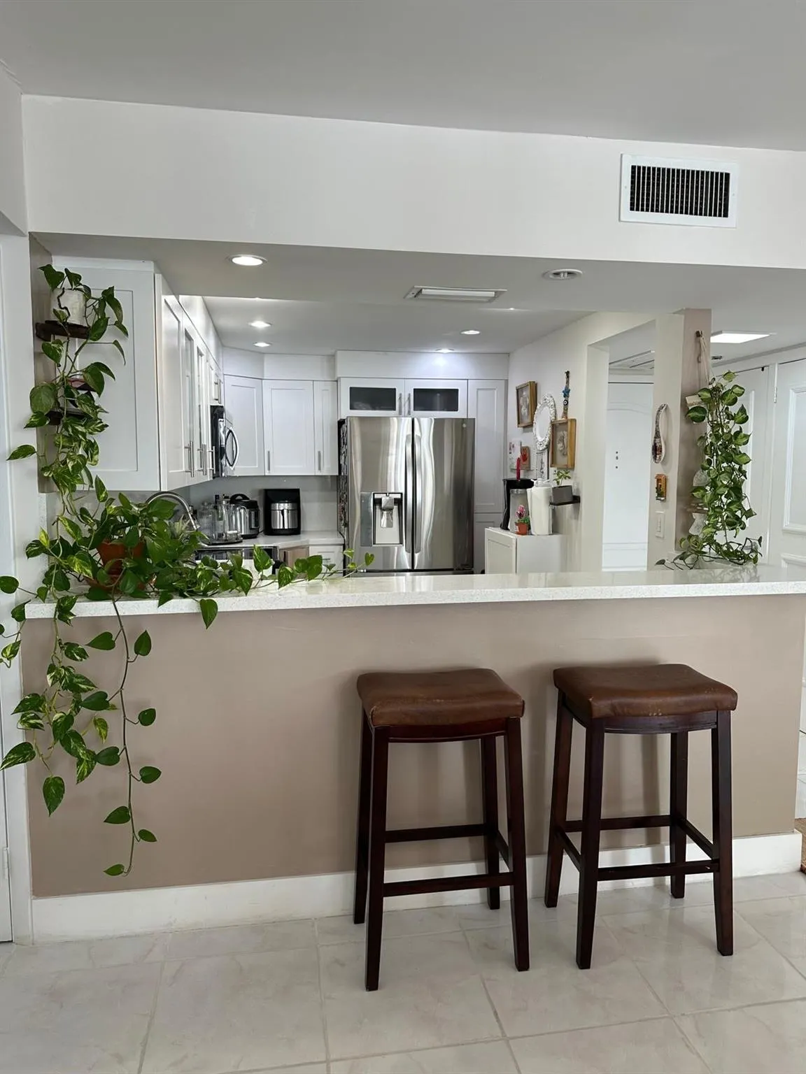3675 N Country Club Dr, #809