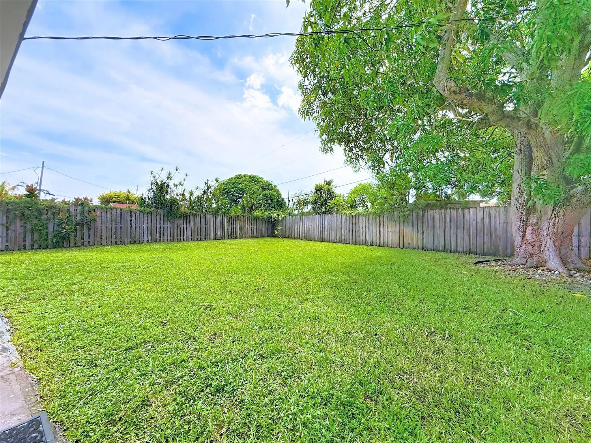 12 SW 13th Ct