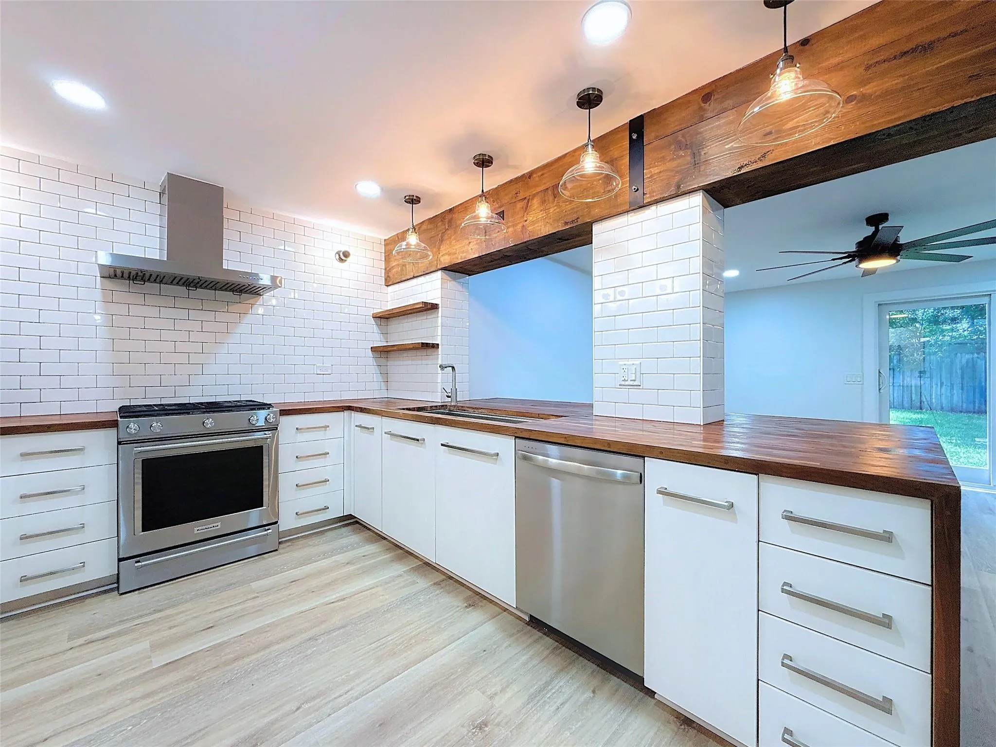 12 SW 13th Ct