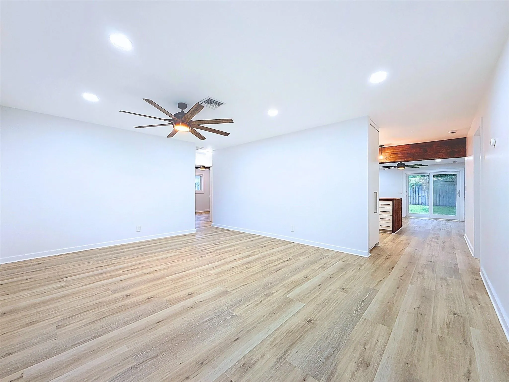 12 SW 13th Ct