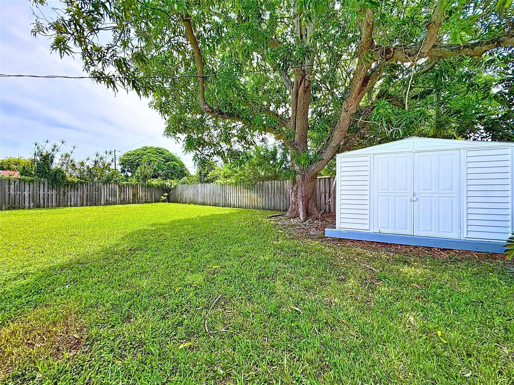 12 SW 13th Ct