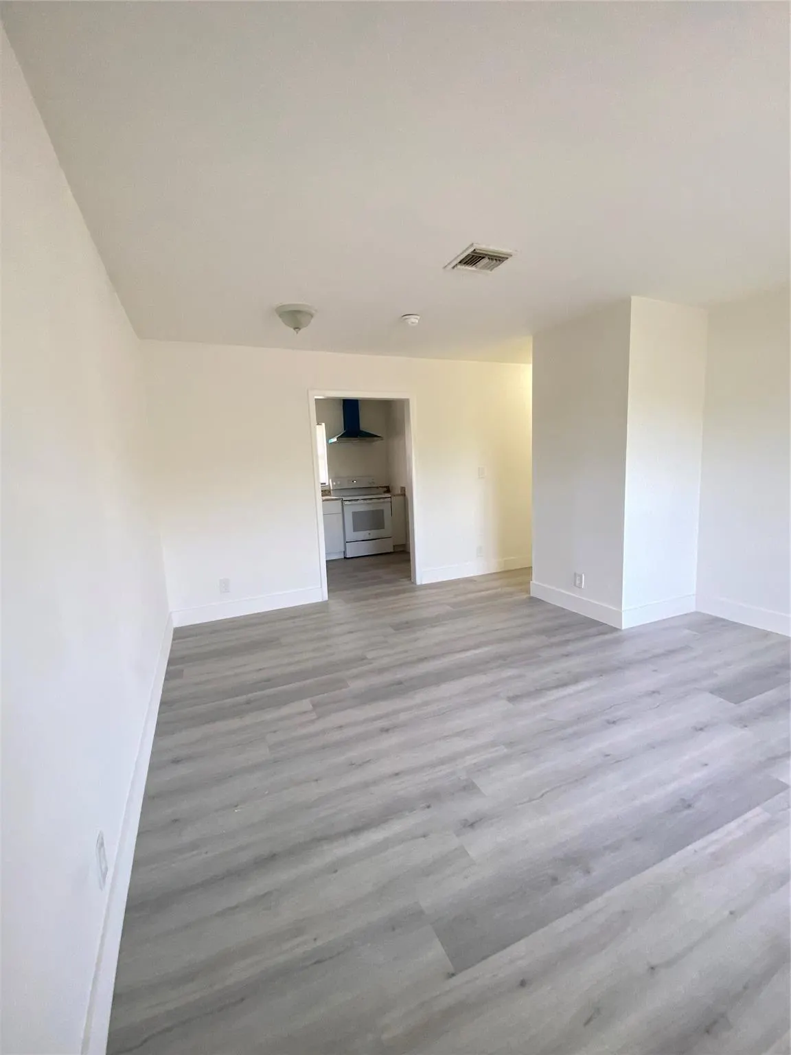 871 SW 8th Street, #B
