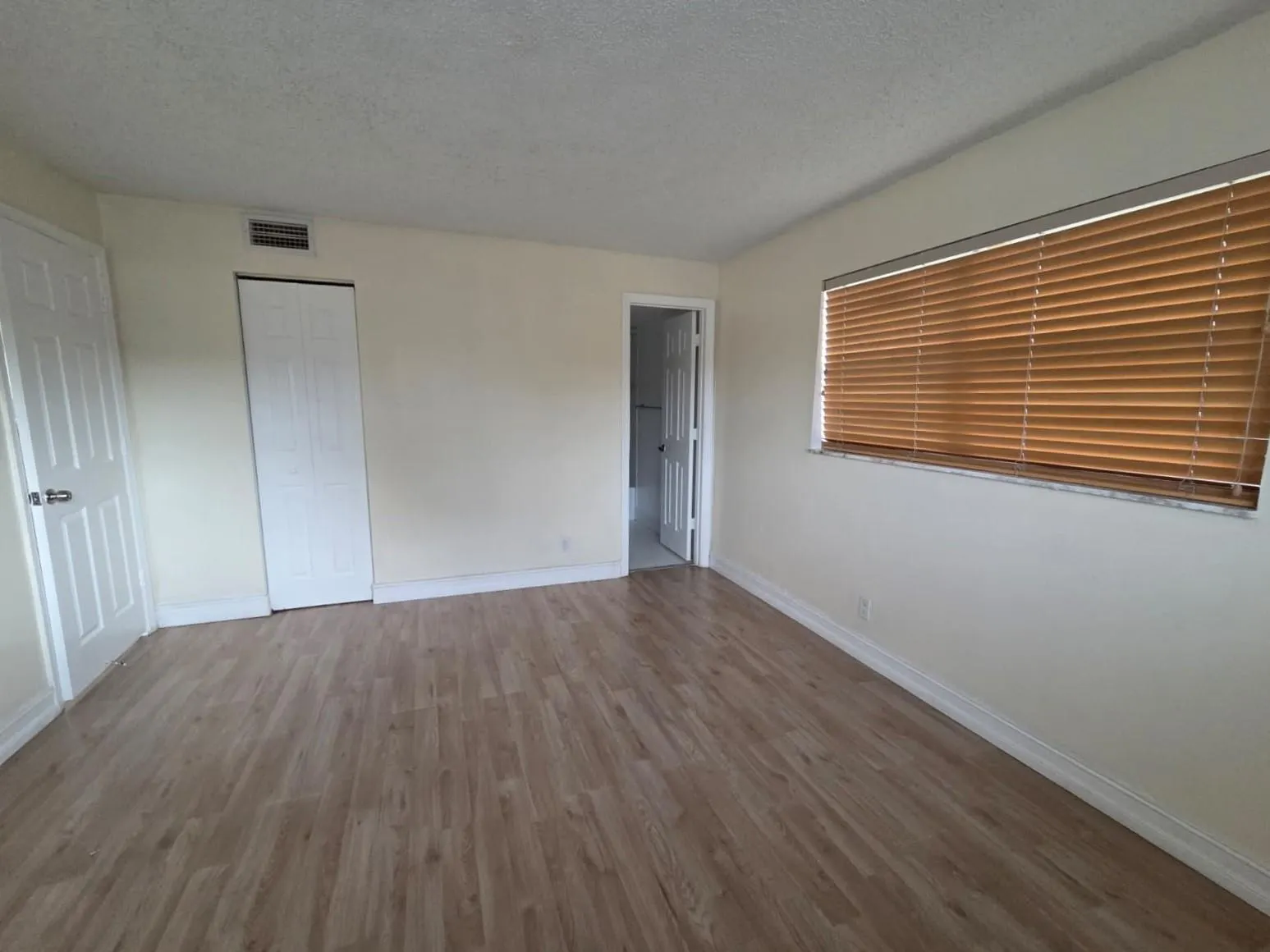 7901 S Colony Cir, #101