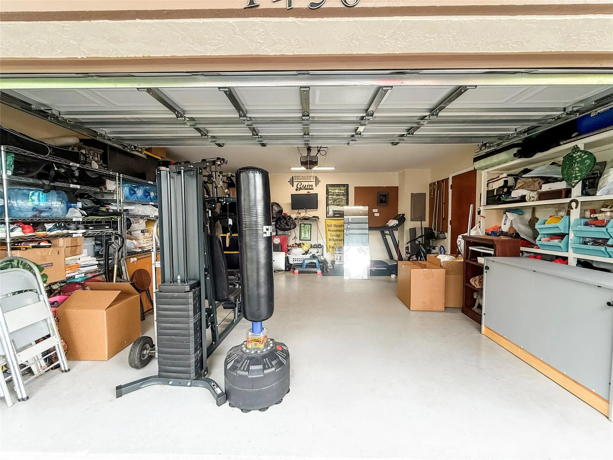 1450 Lakeview Cir