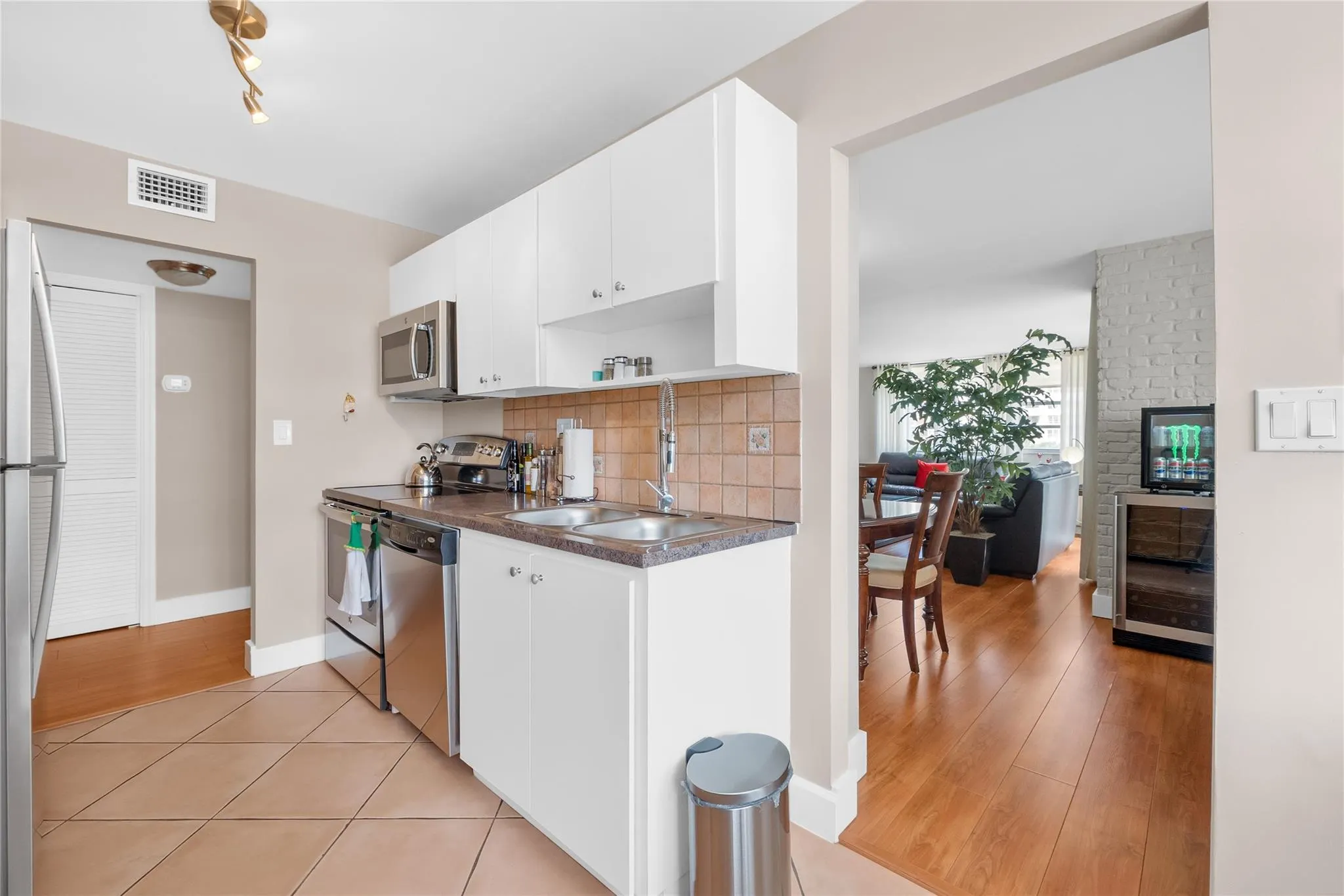 1849 S OCEAN DR, #215