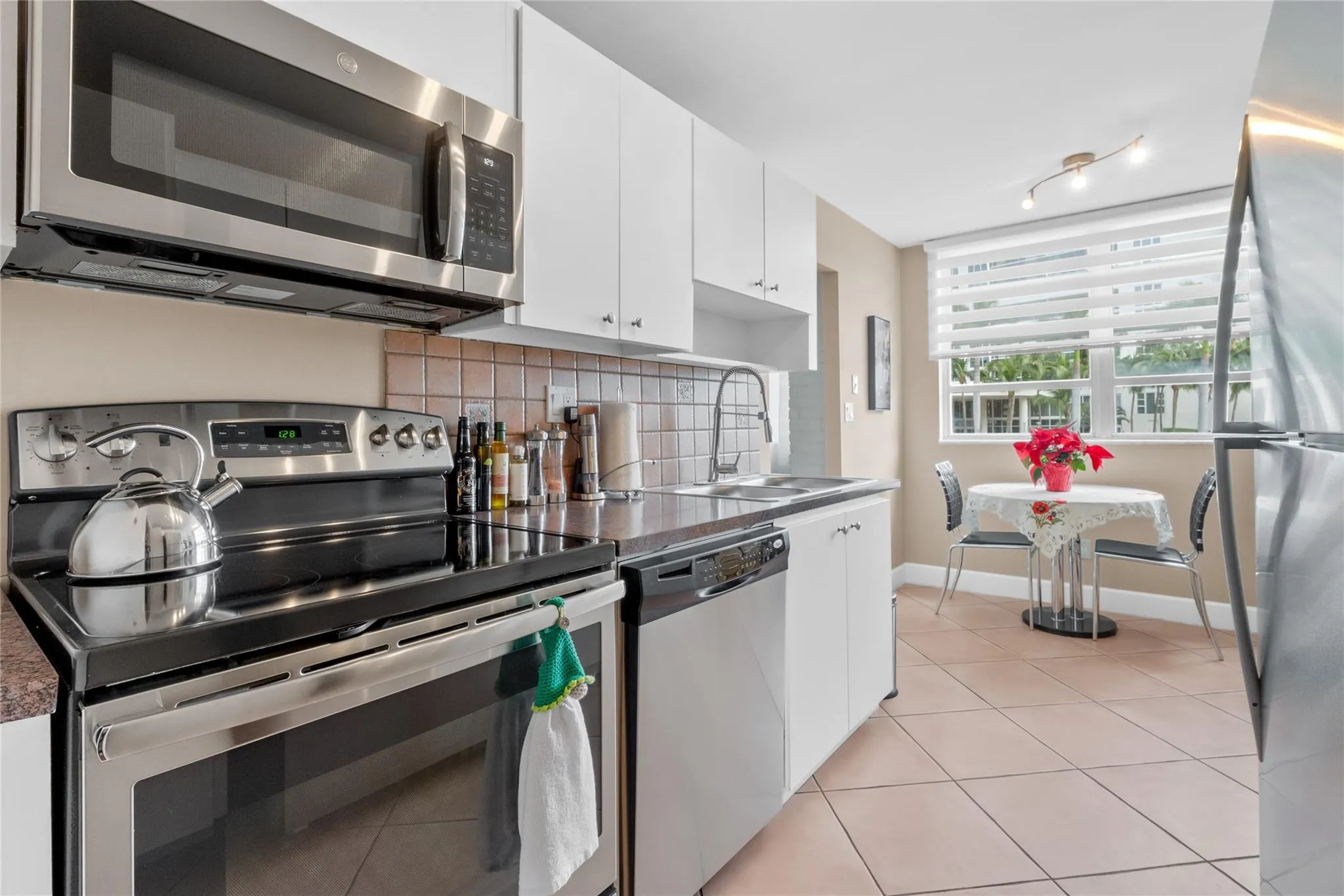 1849 S OCEAN DR, #215