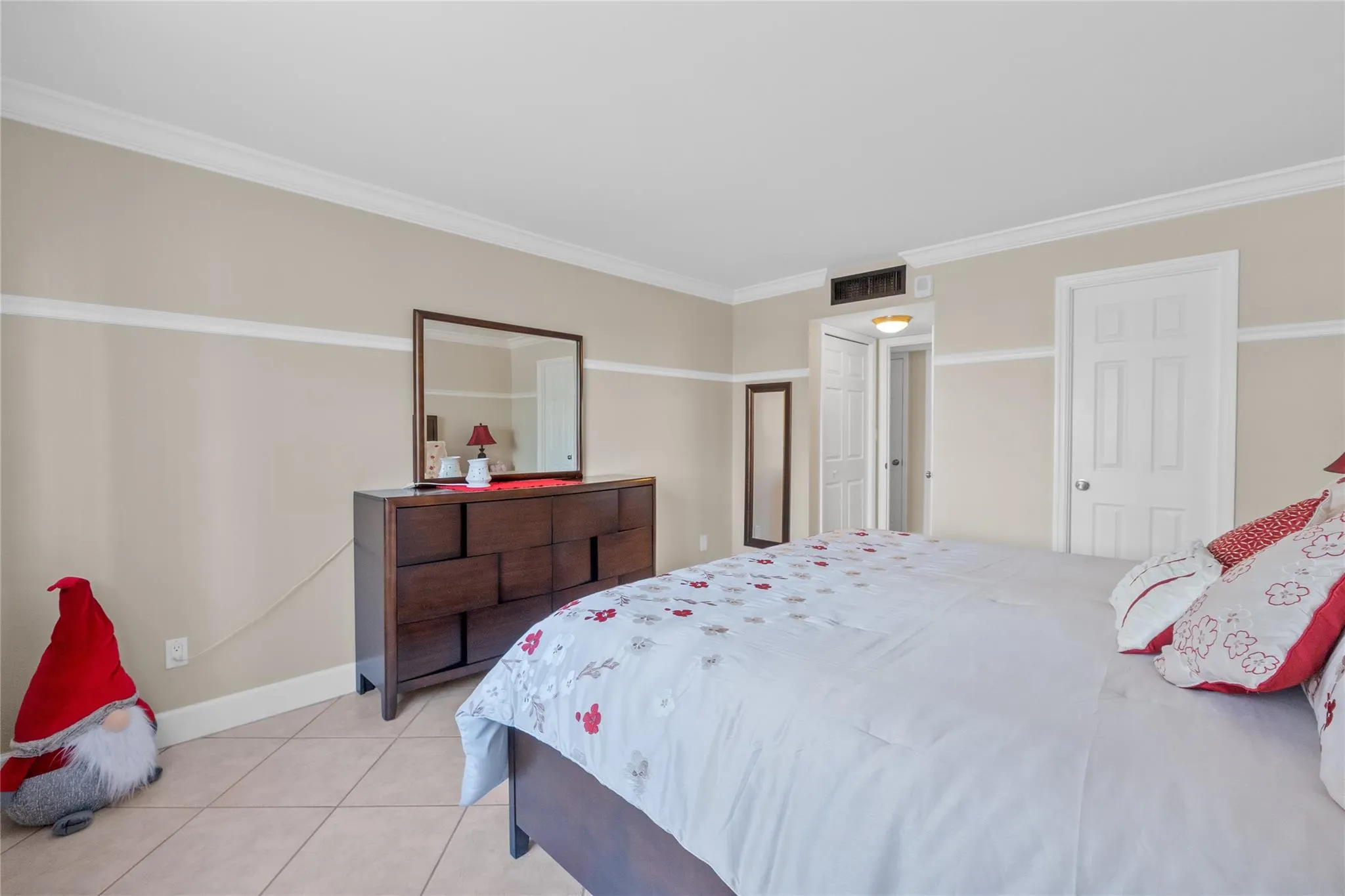 1849 S OCEAN DR, #215