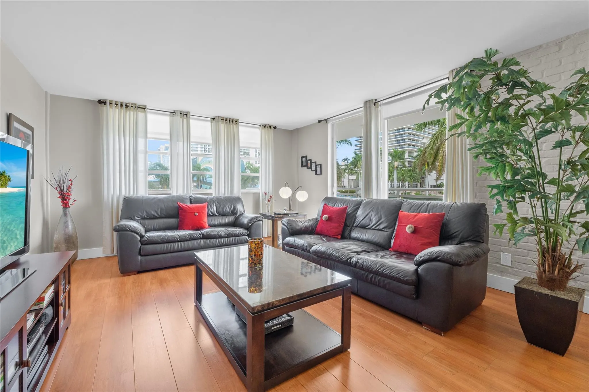 1849 S OCEAN DR, #215