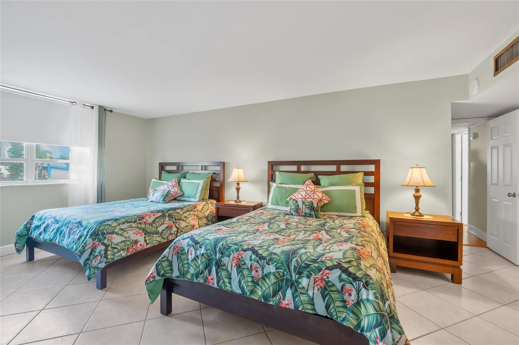1849 S OCEAN DR, #215