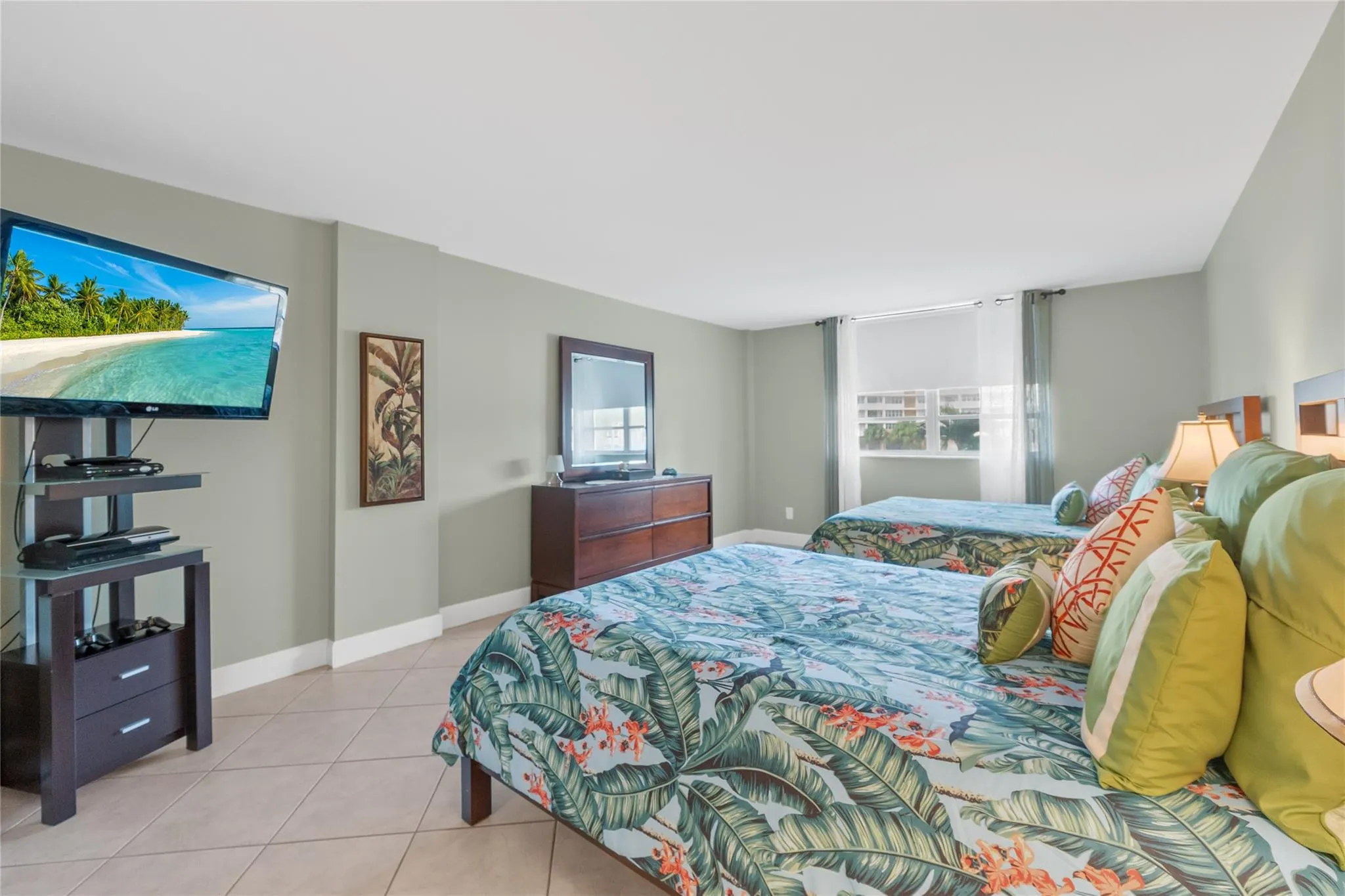1849 S OCEAN DR, #215