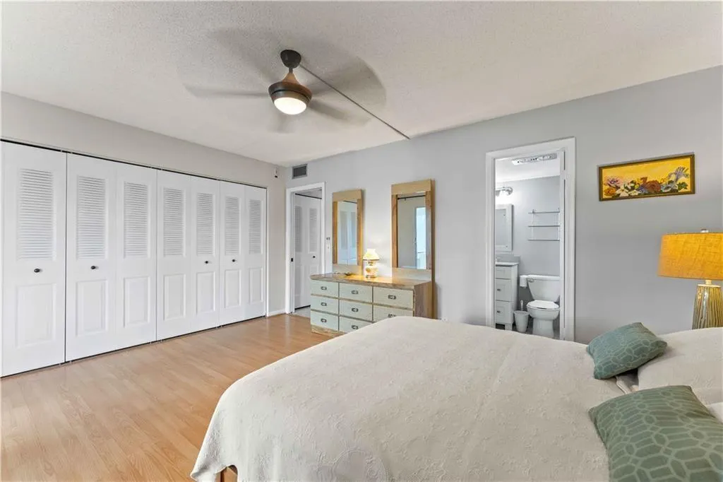 1088 Harwood F