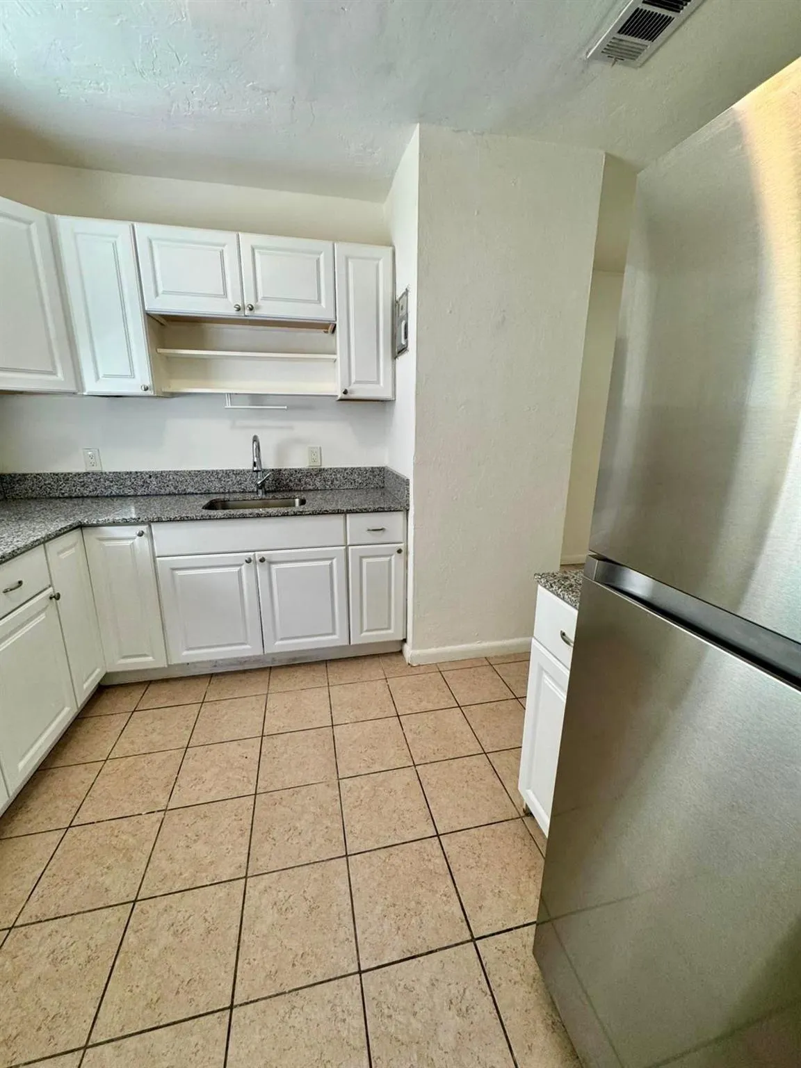 1128 NW 4th Ave