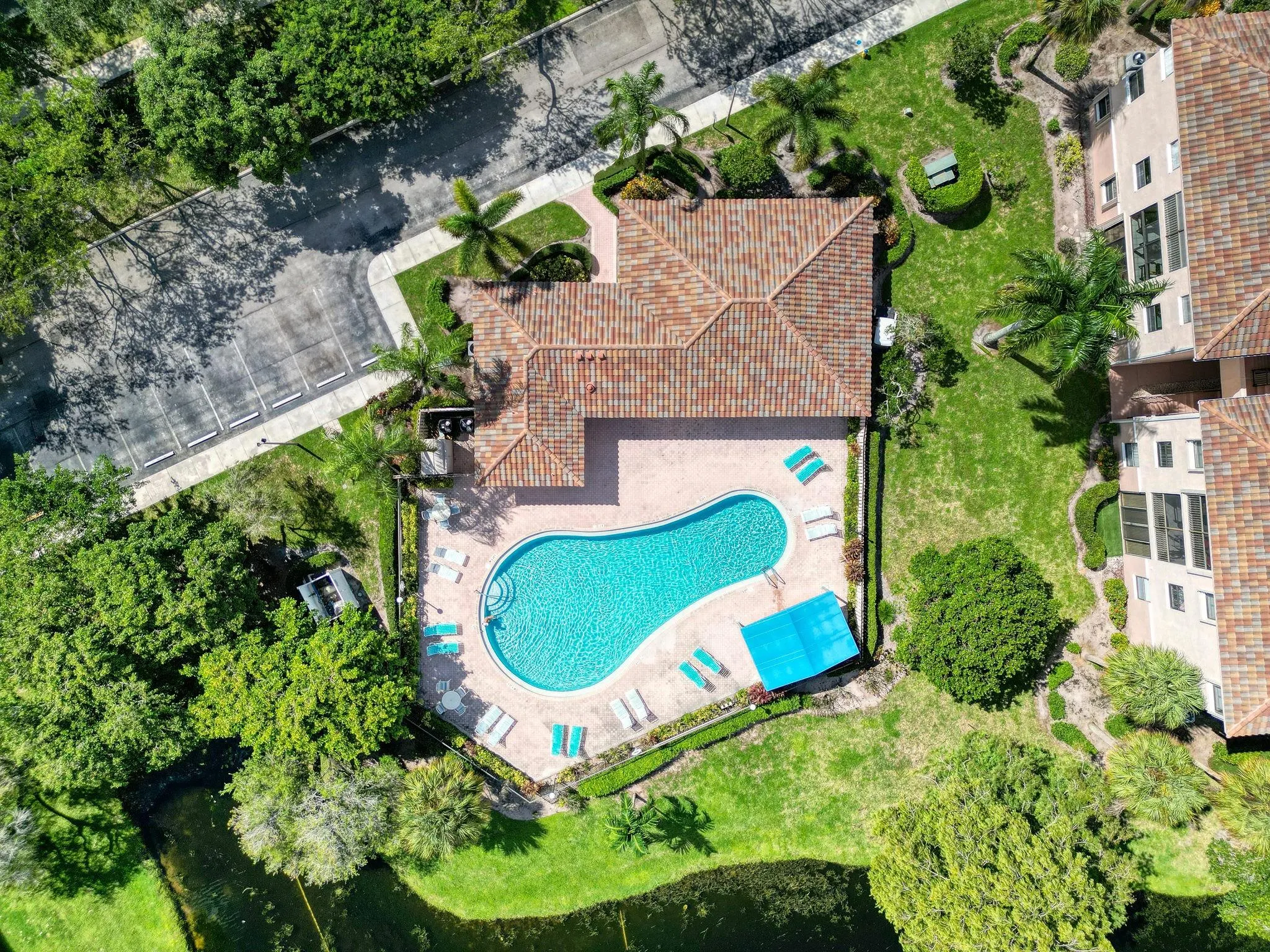 4111 Coral Tree Cir, #324
