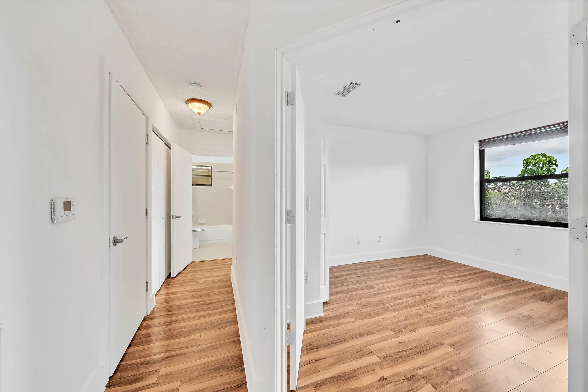 4111 Coral Tree Cir, #324