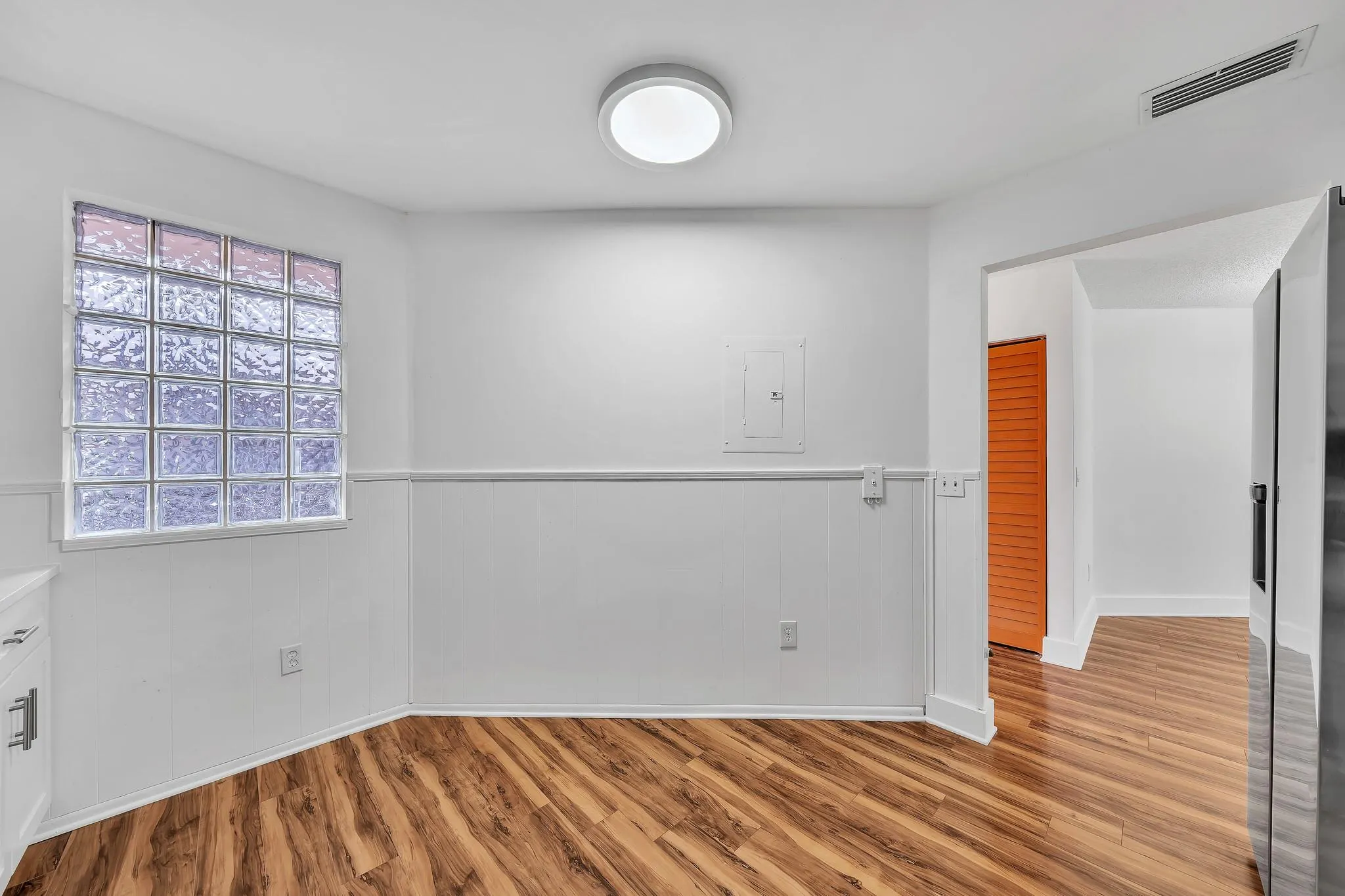 4111 Coral Tree Cir, #324