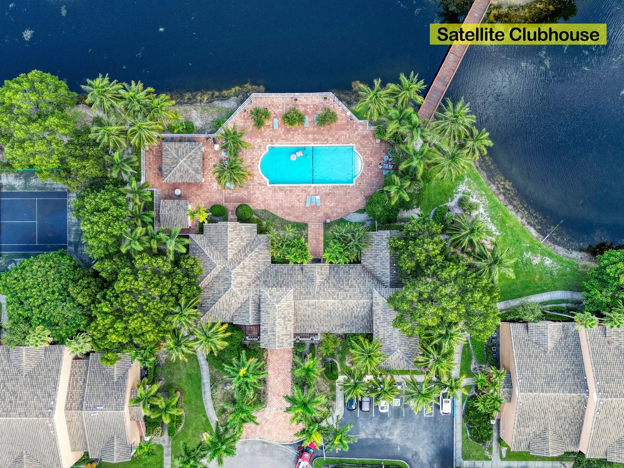 4111 Coral Tree Cir, #324