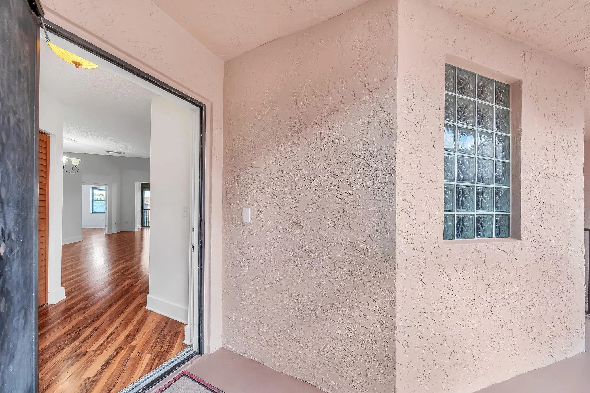 4111 Coral Tree Cir, #324